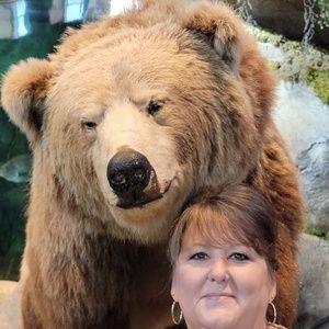 Meet your Posher, Lori